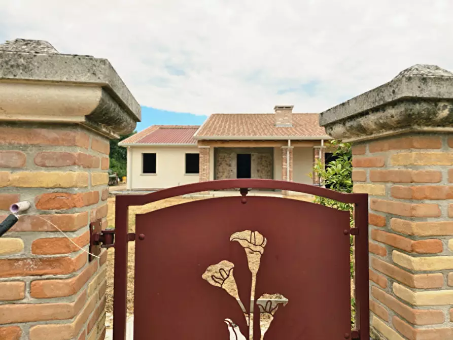 Immagine 4 di Casa indipendente in vendita  in VIA DOSSI a Borgo Veneto
