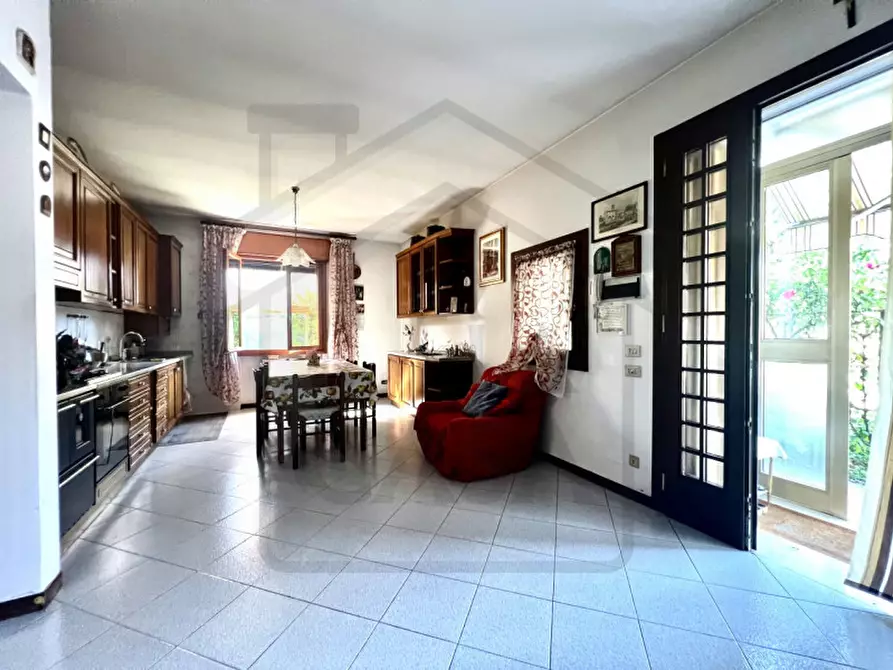 Immagine 2 di Casa bifamiliare in vendita  in Via Claudiana a Montegrotto Terme