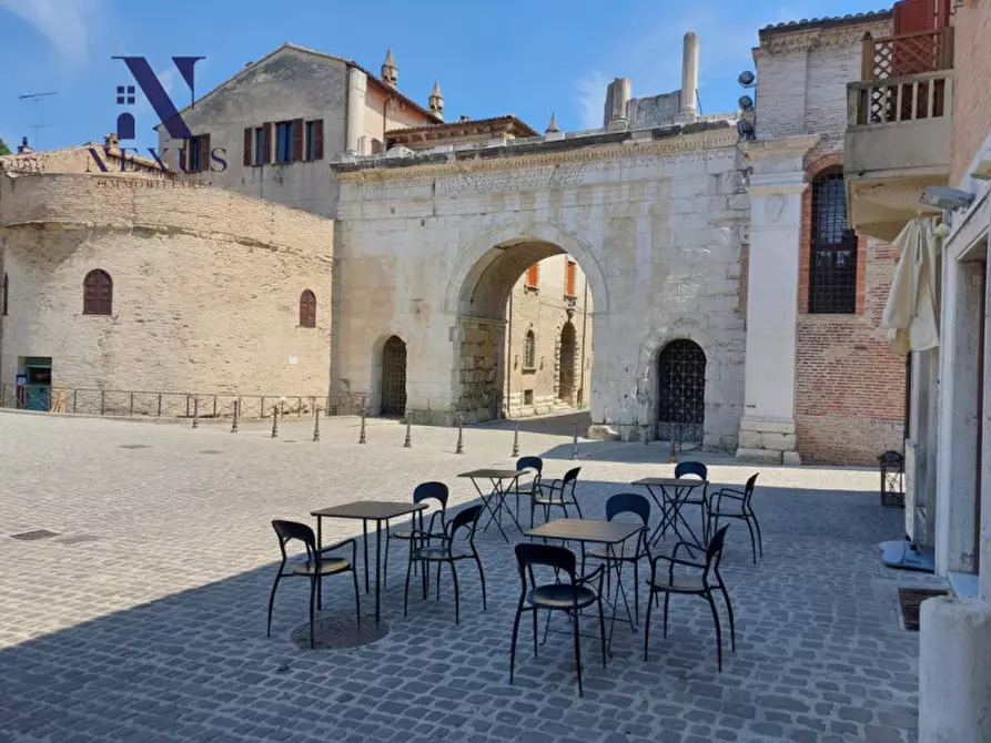 Immagine 1 di Negozio in affitto  in Via Largo di porta maggiore 2 a Fano
