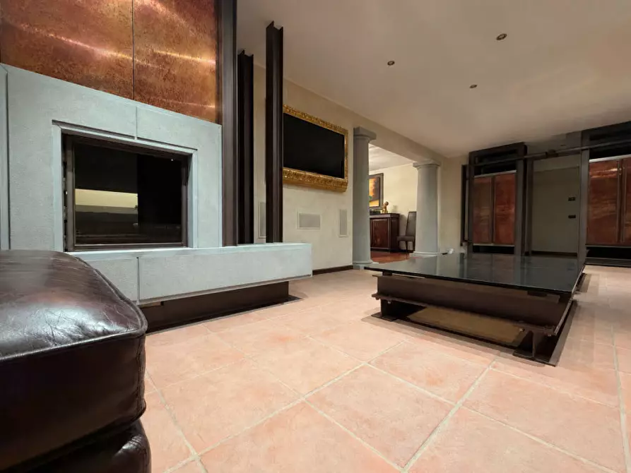 Immagine 8 di Villa in vendita  in via guglielmo marconi 74 a Montechiarugolo