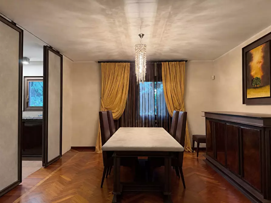 Immagine 9 di Villa in vendita  in via guglielmo marconi 74 a Montechiarugolo