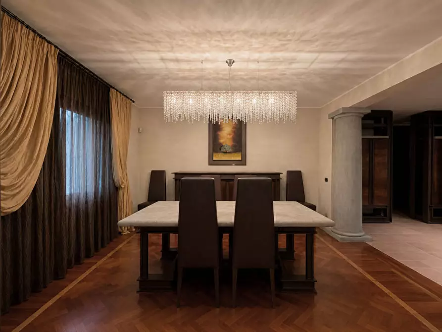 Immagine 10 di Villa in vendita  in via guglielmo marconi 74 a Montechiarugolo