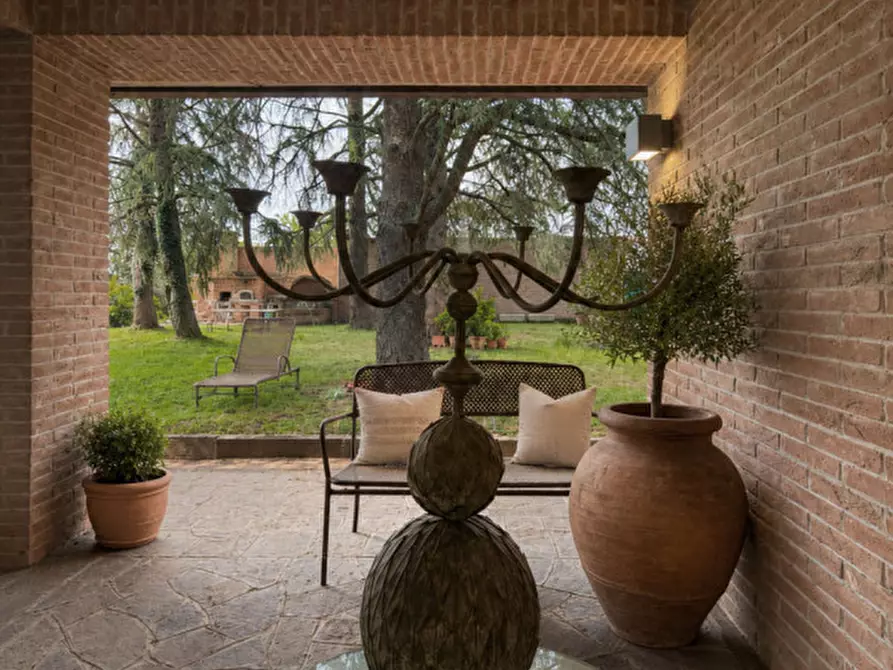 Immagine 21 di Villa in vendita  in via guglielmo marconi 74 a Montechiarugolo