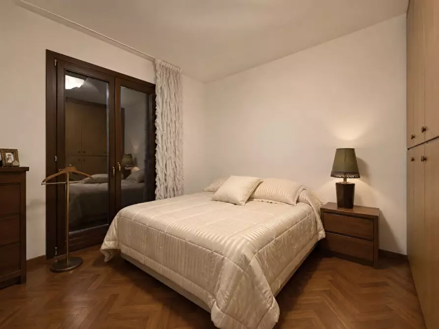 Immagine 25 di Villa in vendita  in via guglielmo marconi 74 a Montechiarugolo