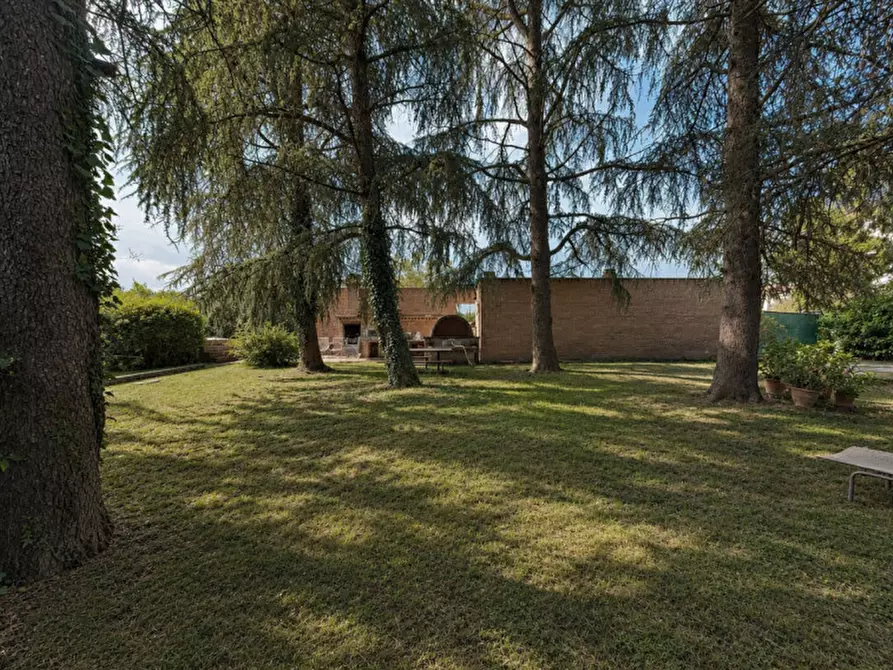 Immagine 29 di Villa in vendita  in via guglielmo marconi 74 a Montechiarugolo