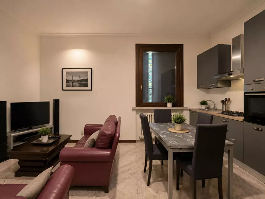 Immagine 35 di Villa in vendita  in via guglielmo marconi 74 a Montechiarugolo