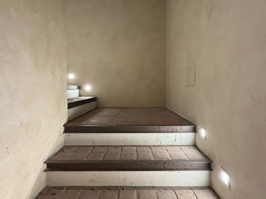 Immagine 49 di Villa in vendita  in via guglielmo marconi 74 a Montechiarugolo