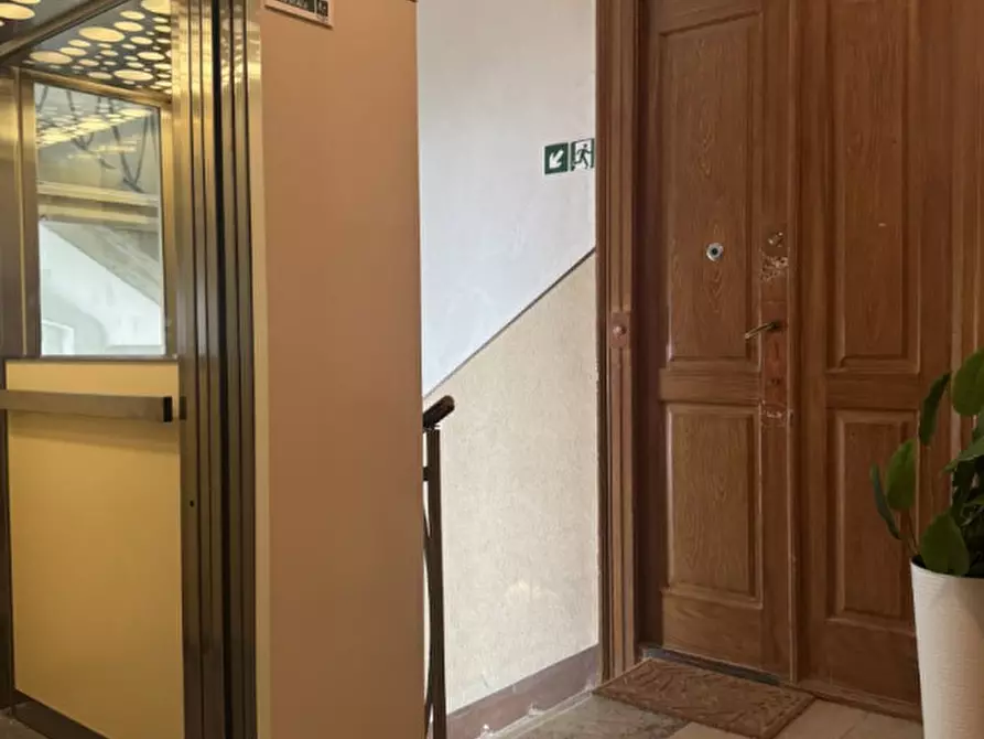 Immagine 19 di Appartamento in affitto  in Via Massimo D'Azeglio 2 a Trieste