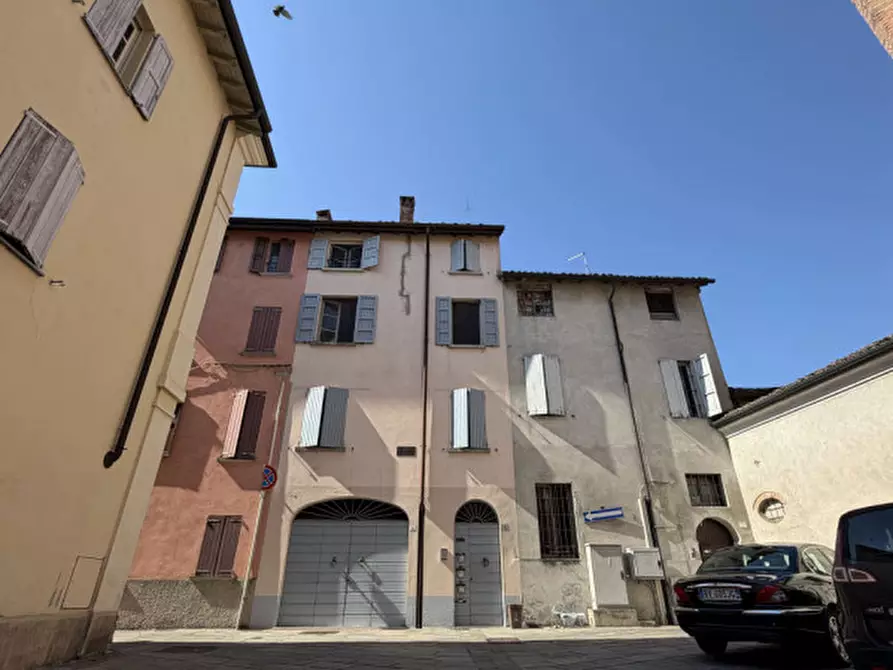 Immagine 2 di Appartamento in vendita  in Piazzale Giuseppe Verdi, 1 a Colorno