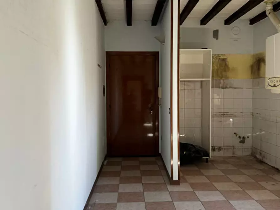 Immagine 11 di Appartamento in vendita  in Piazzale Giuseppe Verdi, 1 a Colorno