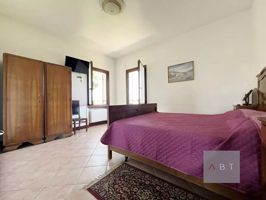 Immagine 9 di Casa indipendente in vendita  a Piazzola Sul Brenta