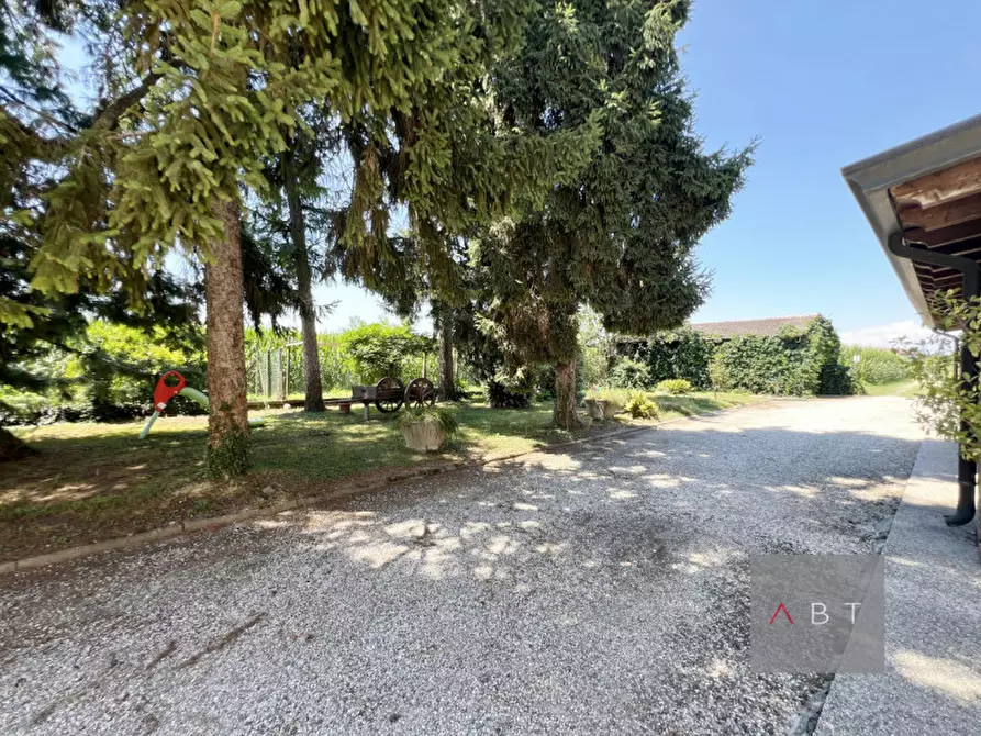 Immagine 25 di Casa indipendente in vendita  a Piazzola Sul Brenta