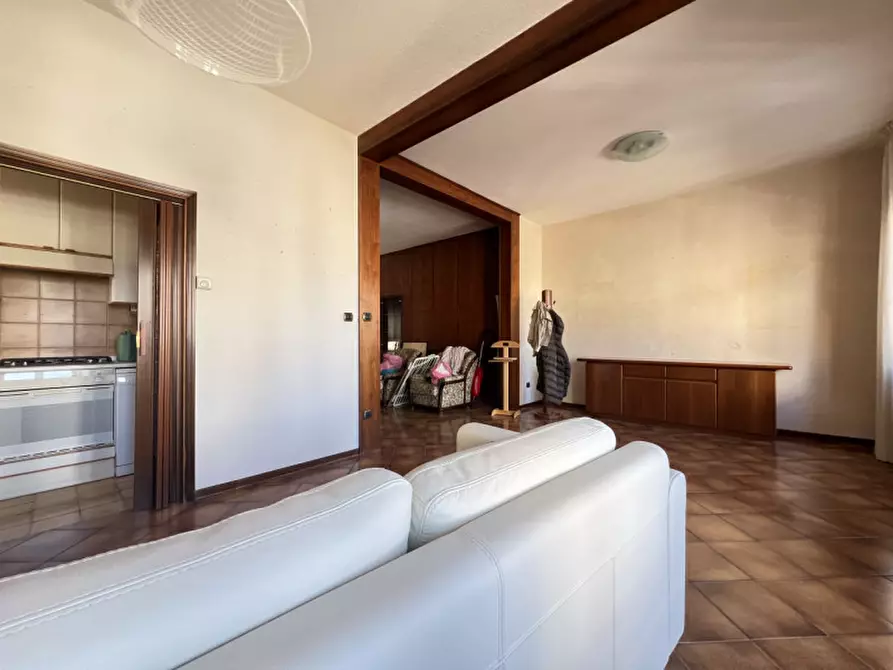 Immagine 2 di Appartamento in vendita  in Viale Veneto a Chioggia