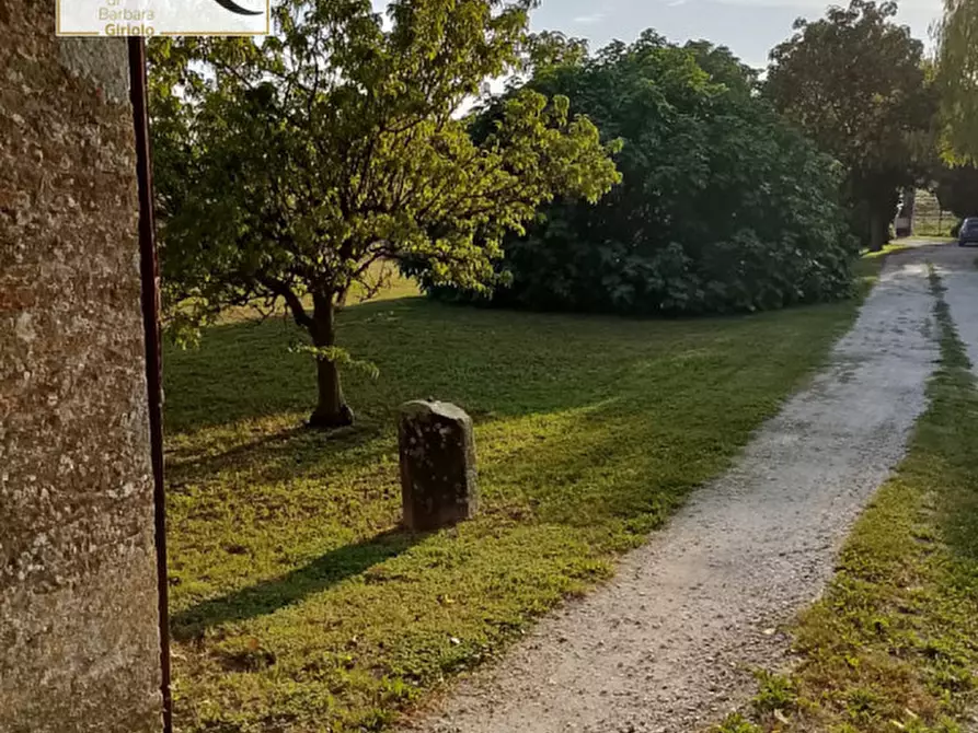 Immagine 4 di Rustico / casale in vendita  a Sant'urbano