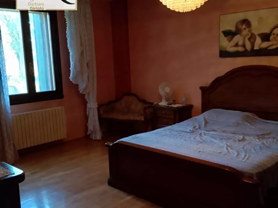 Immagine 10 di Rustico / casale in vendita  a Sant'urbano