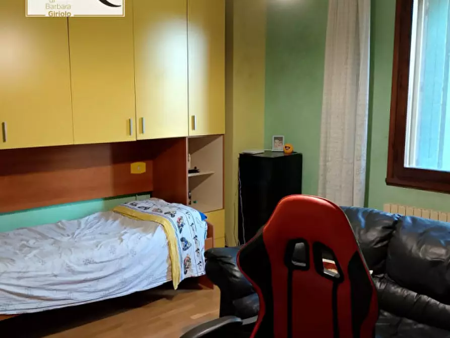Immagine 11 di Rustico / casale in vendita  a Sant'urbano