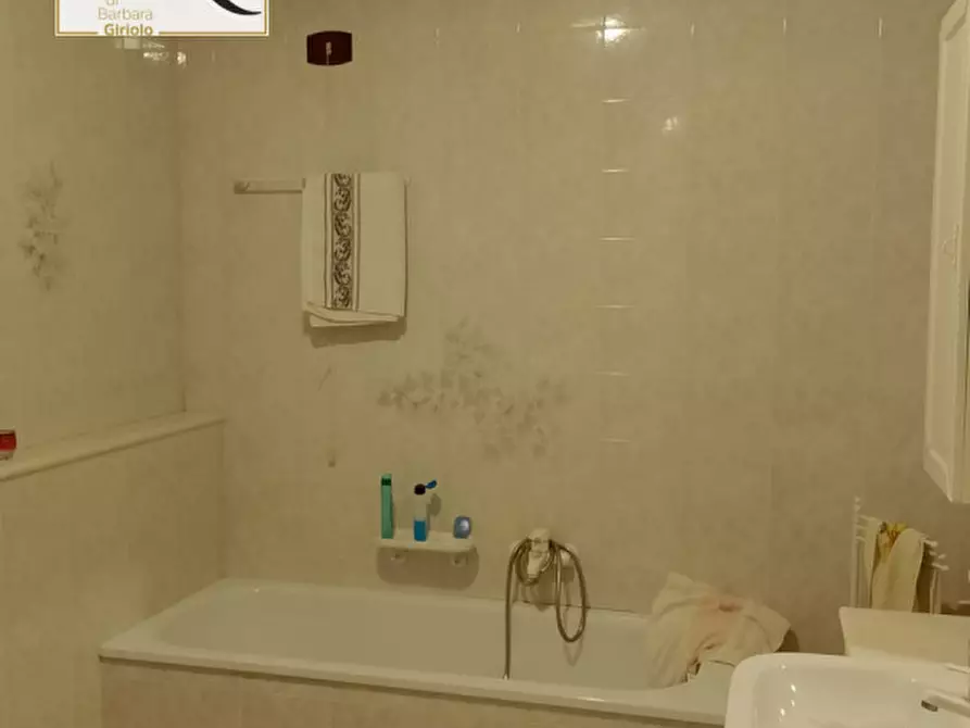Immagine 22 di Rustico / casale in vendita  a Sant'urbano
