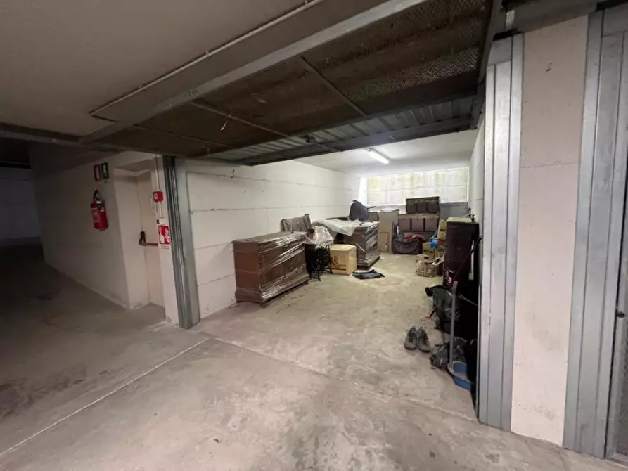 Immagine 50 di Appartamento in vendita  in vai cesare battisti, 10 a Polpenazze Del Garda