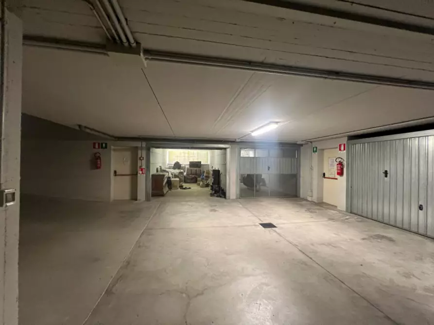 Immagine 52 di Appartamento in vendita  in vai cesare battisti, 10 a Polpenazze Del Garda