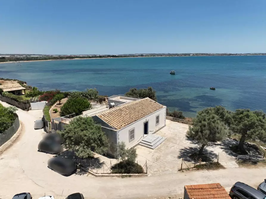 Immagine 3 di Villa in vendita  in Porto Ulisse a Ispica