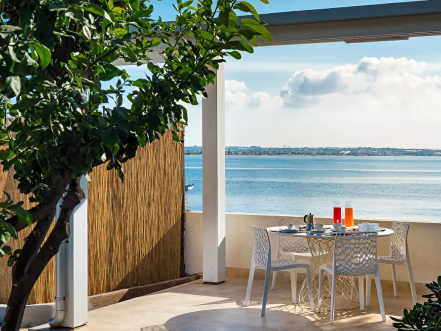 Immagine 5 di Villa in vendita  in Porto Ulisse a Ispica