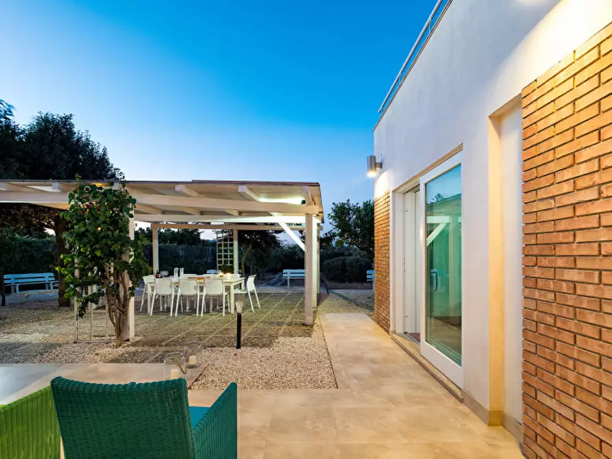 Immagine 7 di Villa in vendita  in Porto Ulisse a Ispica