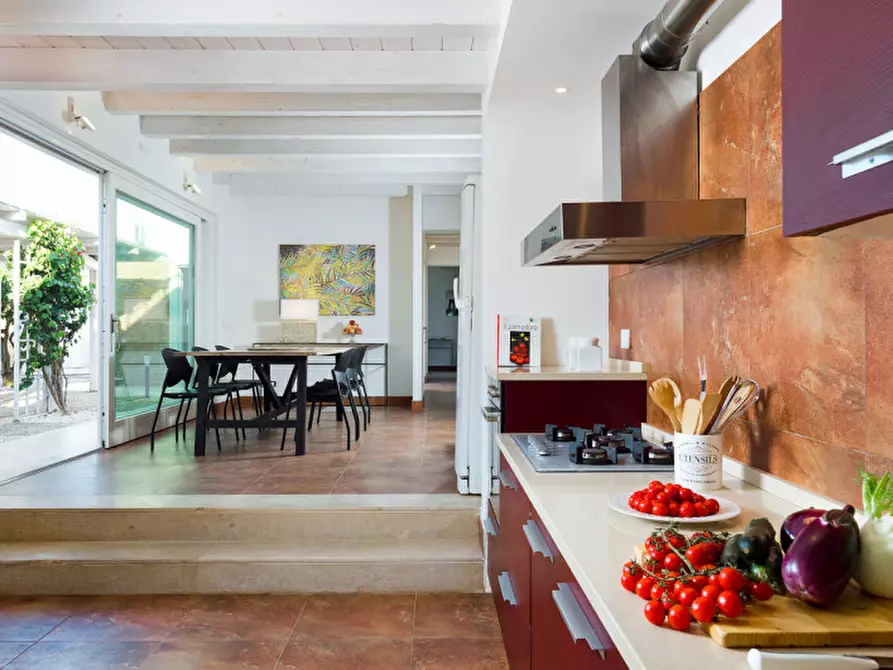 Immagine 13 di Villa in vendita  in Porto Ulisse a Ispica