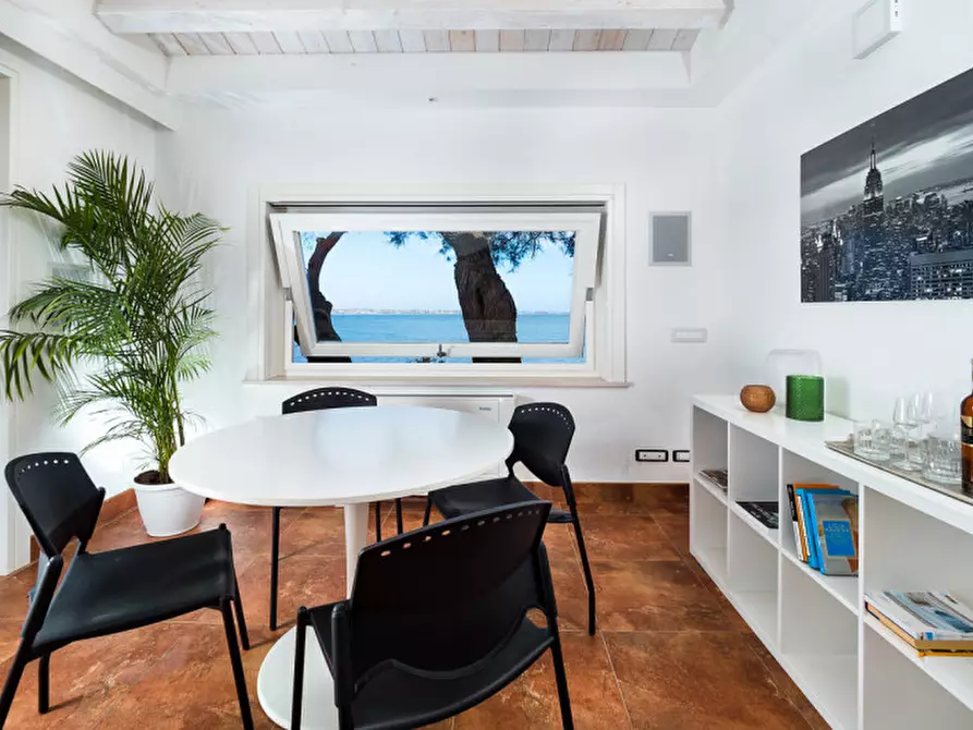 Immagine 14 di Villa in vendita  in Porto Ulisse a Ispica