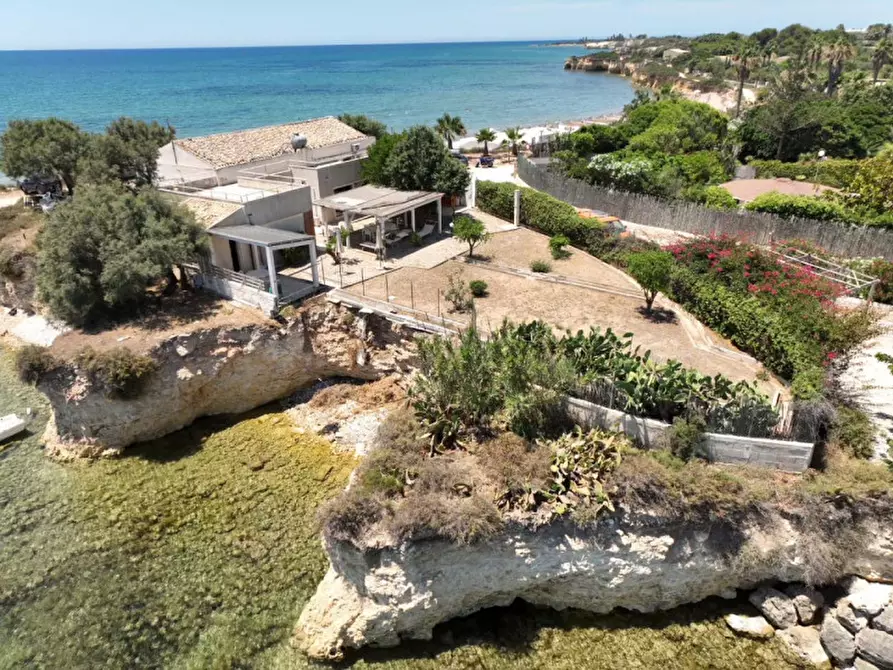 Immagine 40 di Villa in vendita  in Porto Ulisse a Ispica