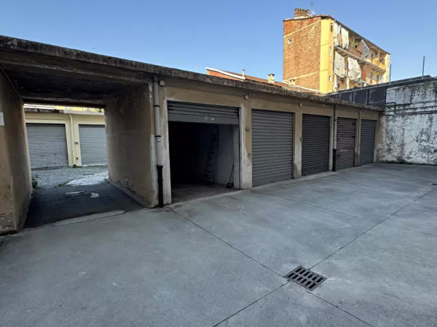 Immagine 1 di Garage in vendita  in Corso Regina Margherita 230 a Torino