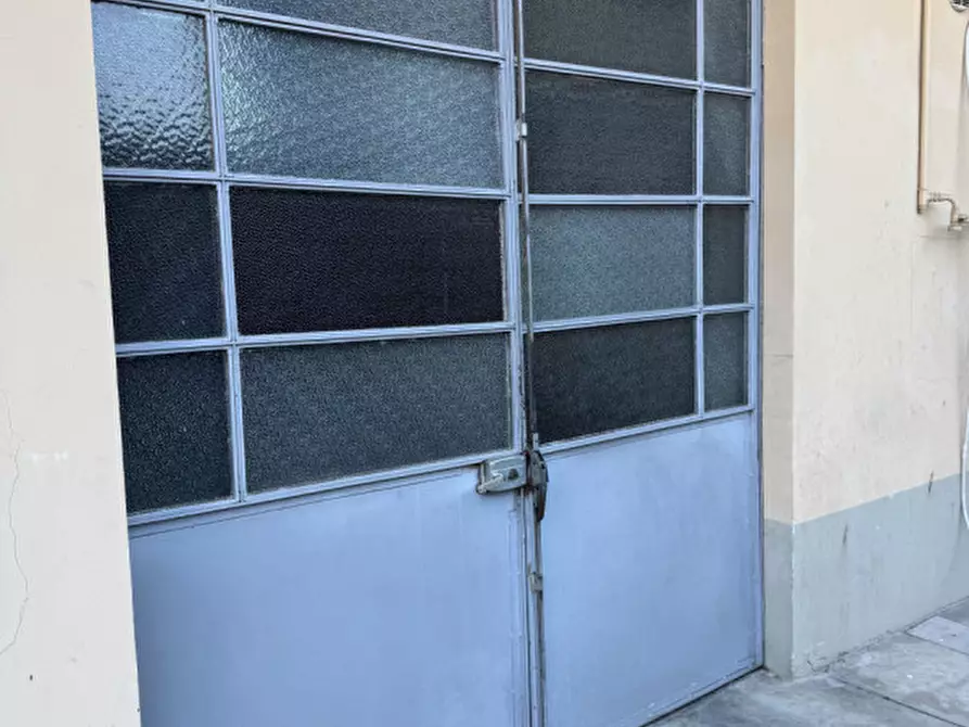 Immagine 2 di Garage in vendita  in Corso Regina Margherita 230 a Torino