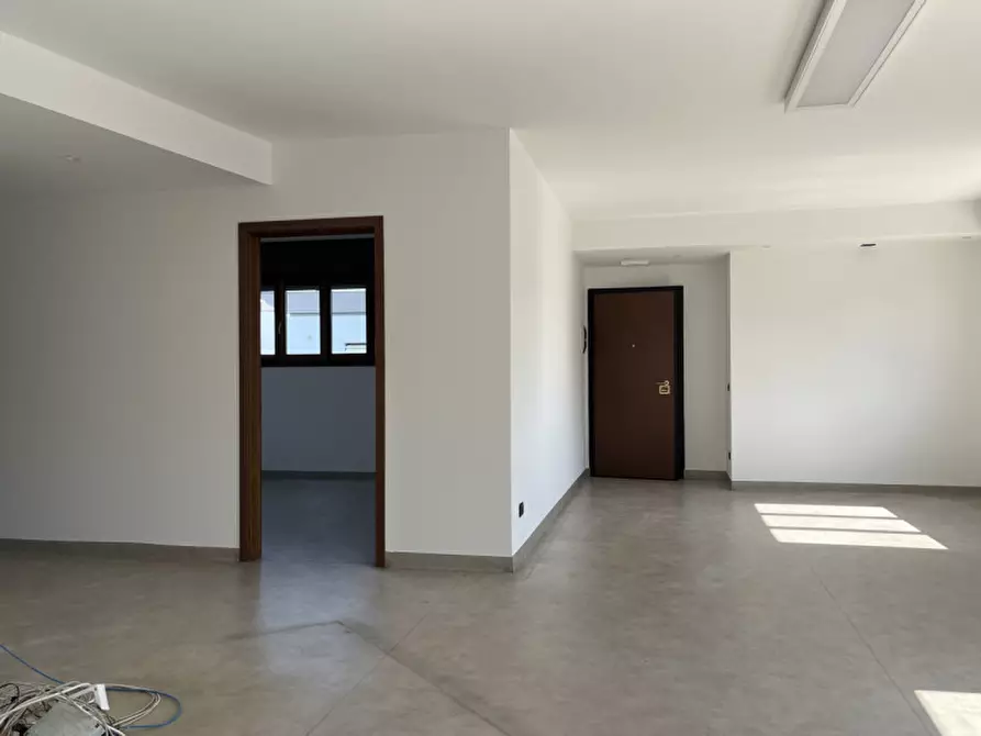 Immagine 14 di Ufficio in affitto  a Rubano
