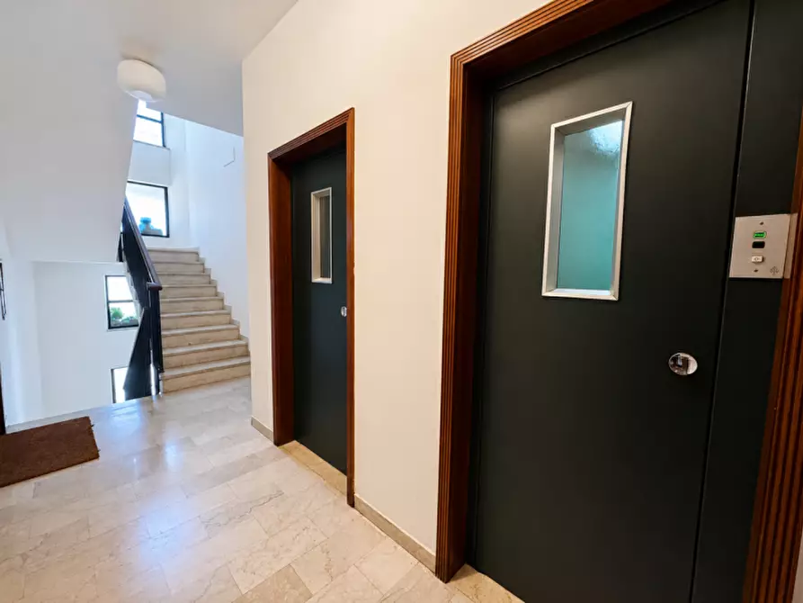 Immagine 33 di Appartamento in vendita  in Via Michelangelo Buonarroti a Milano