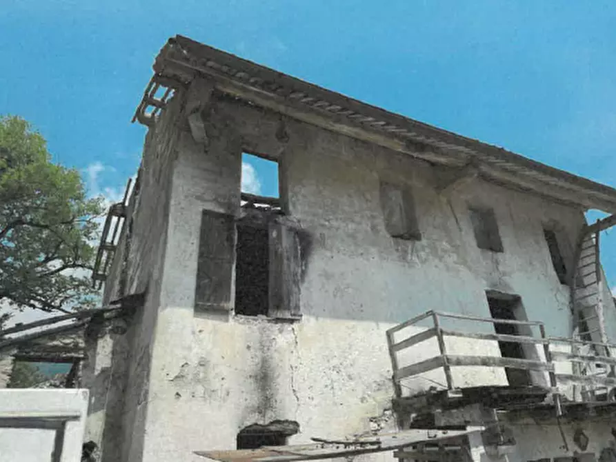 Immagine 2 di Casa indipendente in vendita  in Via Salgarda Nuova a Feltre
