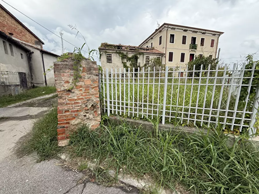 Immagine 6 di Rustico / casale in vendita  a Selvazzano Dentro