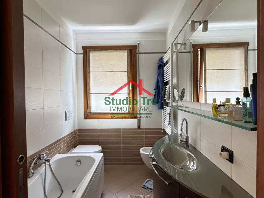 Immagine 18 di Appartamento in vendita  in via Ca' Alverà 10/a a Venezia