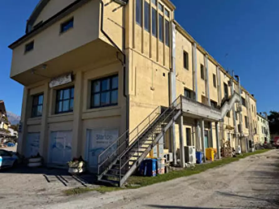 Immagine 3 di Hotel in vendita  in Piazza Martiri, 22 a Sedico