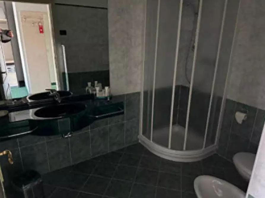 Immagine 10 di Hotel in vendita  in Piazza Martiri, 22 a Sedico
