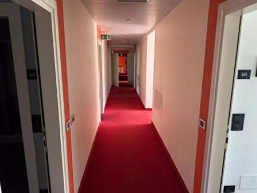 Immagine 11 di Hotel in vendita  in Piazza Martiri, 22 a Sedico