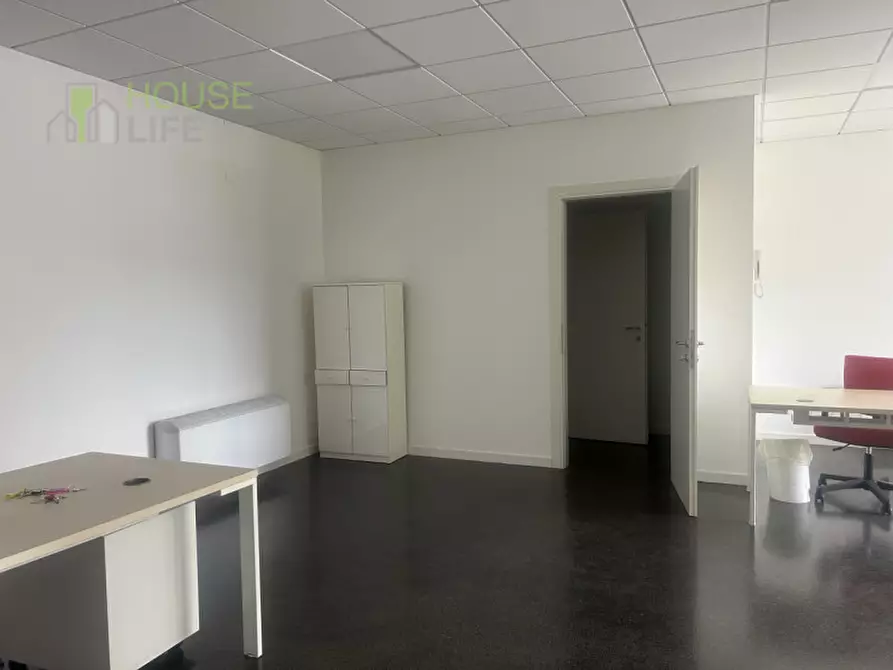 Immagine 4 di Ufficio in affitto  in Viale dell'industria a Schio