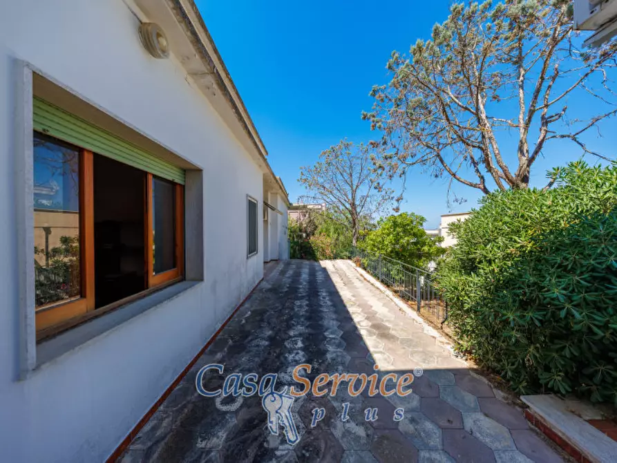 Immagine 31 di Villa in vendita  in Via Roma a Matino