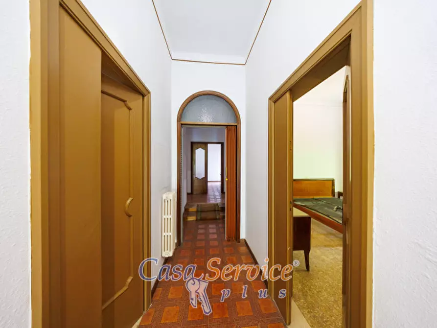 Immagine 48 di Villa in vendita  in Via Roma a Matino