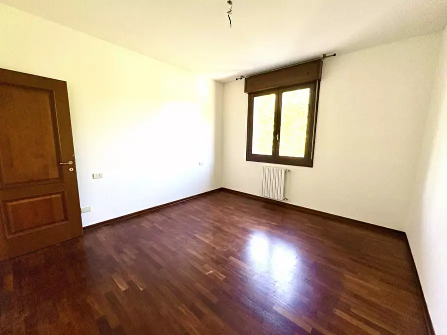Immagine 8 di Appartamento in vendita  a Cavezzo