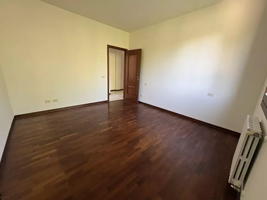 Immagine 9 di Appartamento in vendita  a Cavezzo
