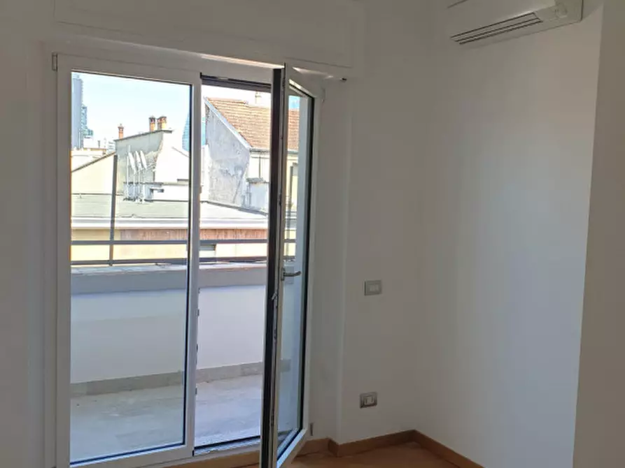 Immagine 9 di Appartamento in affitto  in Via Volta 10 a Milano
