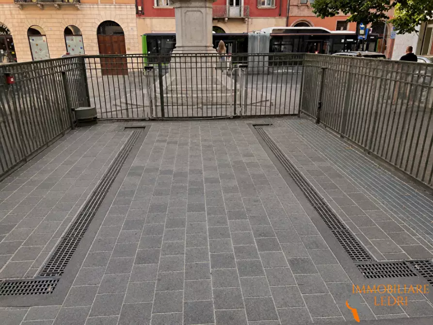 Immagine 3 di Posto auto in vendita  in Corso Cavour a Verona