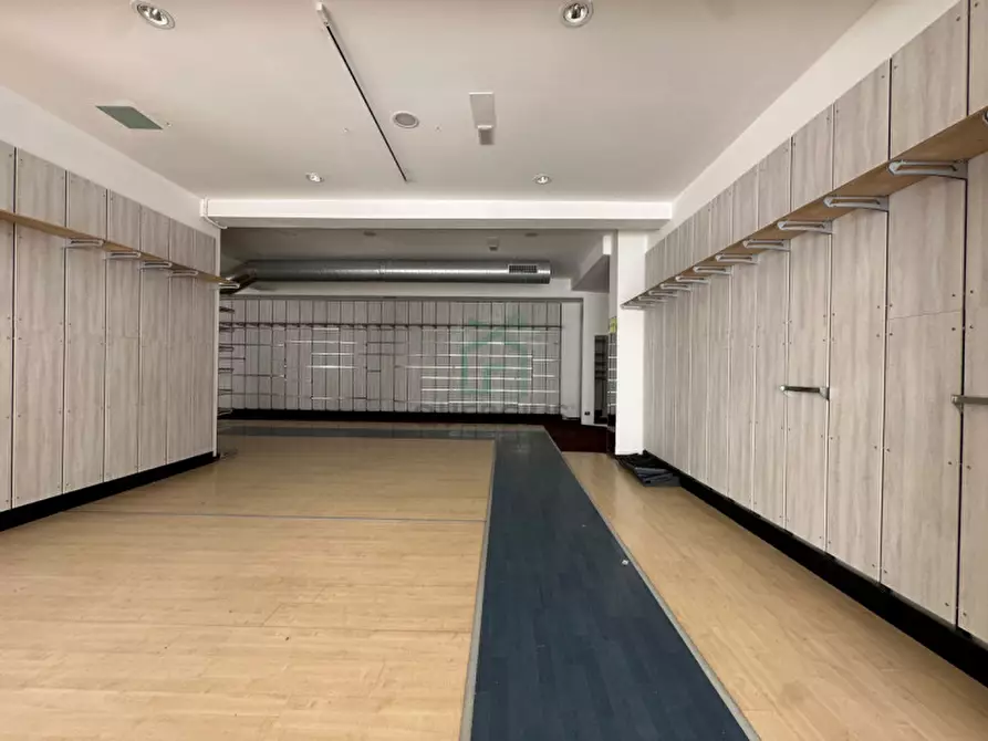 Immagine 7 di Negozio in vendita  in Via Mantovana a Verona