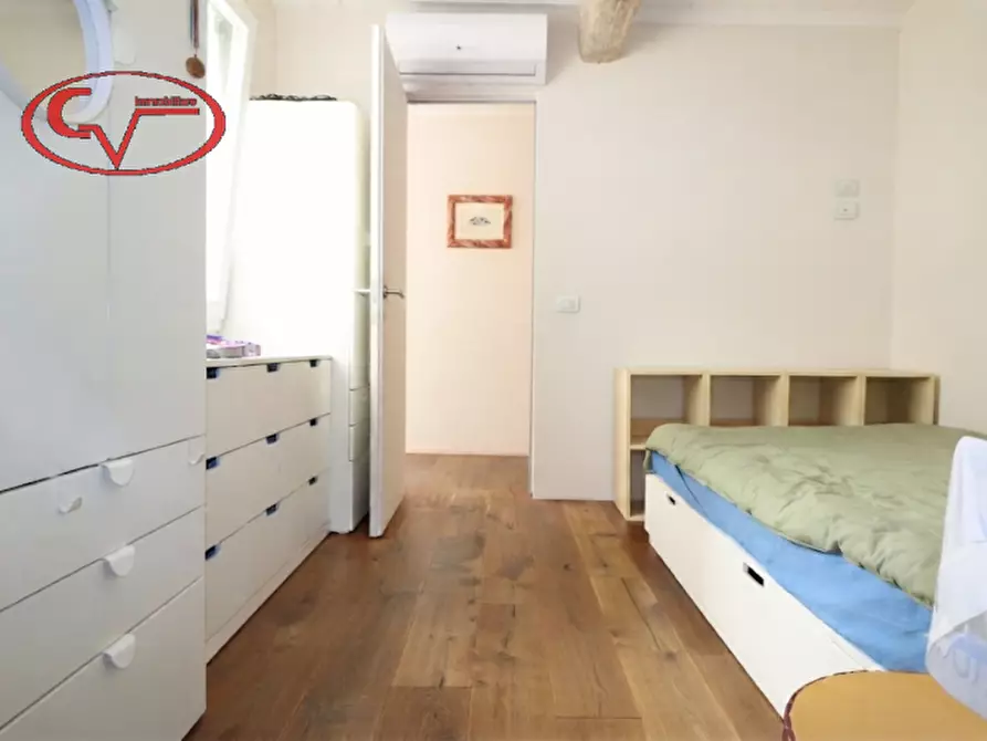 Immagine 16 di Appartamento in vendita  in Corso Italia a San Giovanni Valdarno