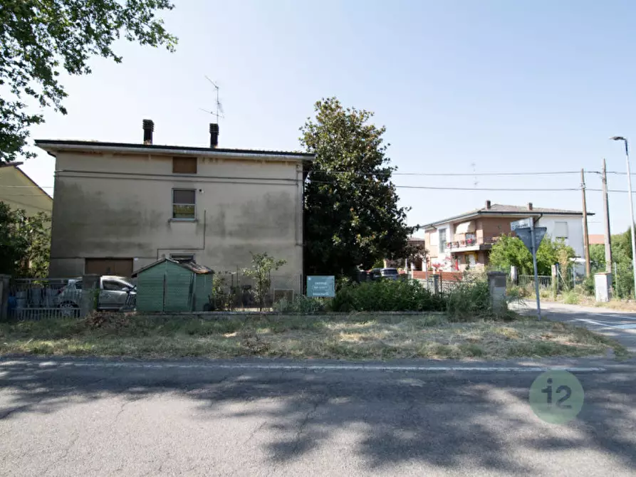 Immagine 3 di Villetta a schiera in vendita  in Via Cristoforo Colombo 3 a Novi Di Modena