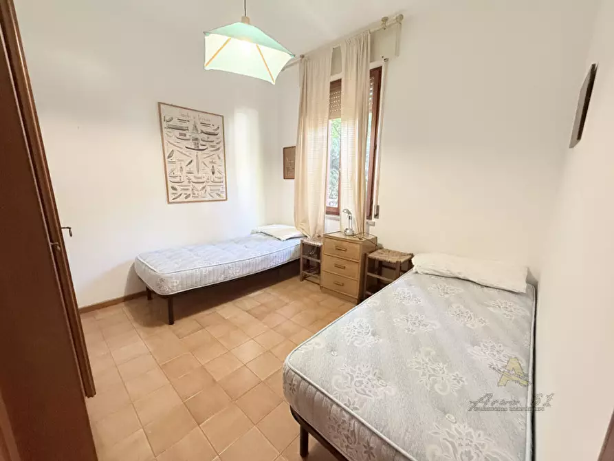 Immagine 11 di Appartamento in vendita  a Lignano Sabbiadoro